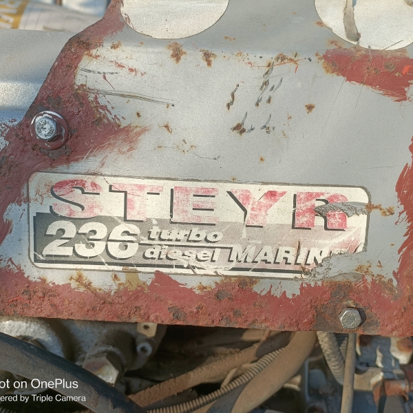 Steyr 236 Turbo Diesel Engine Parts - Image 6