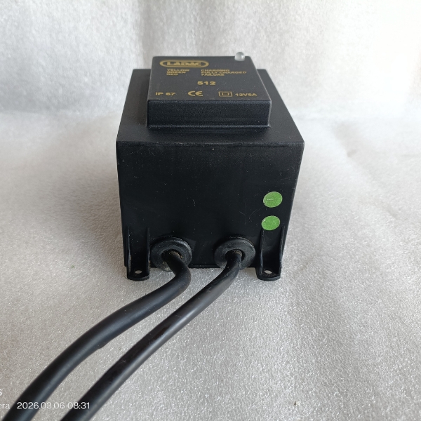 Ladac 512 42 Lifeboat Battery Charger 1x5 42 VAC Part Number 0512LB42 Used - Image 2